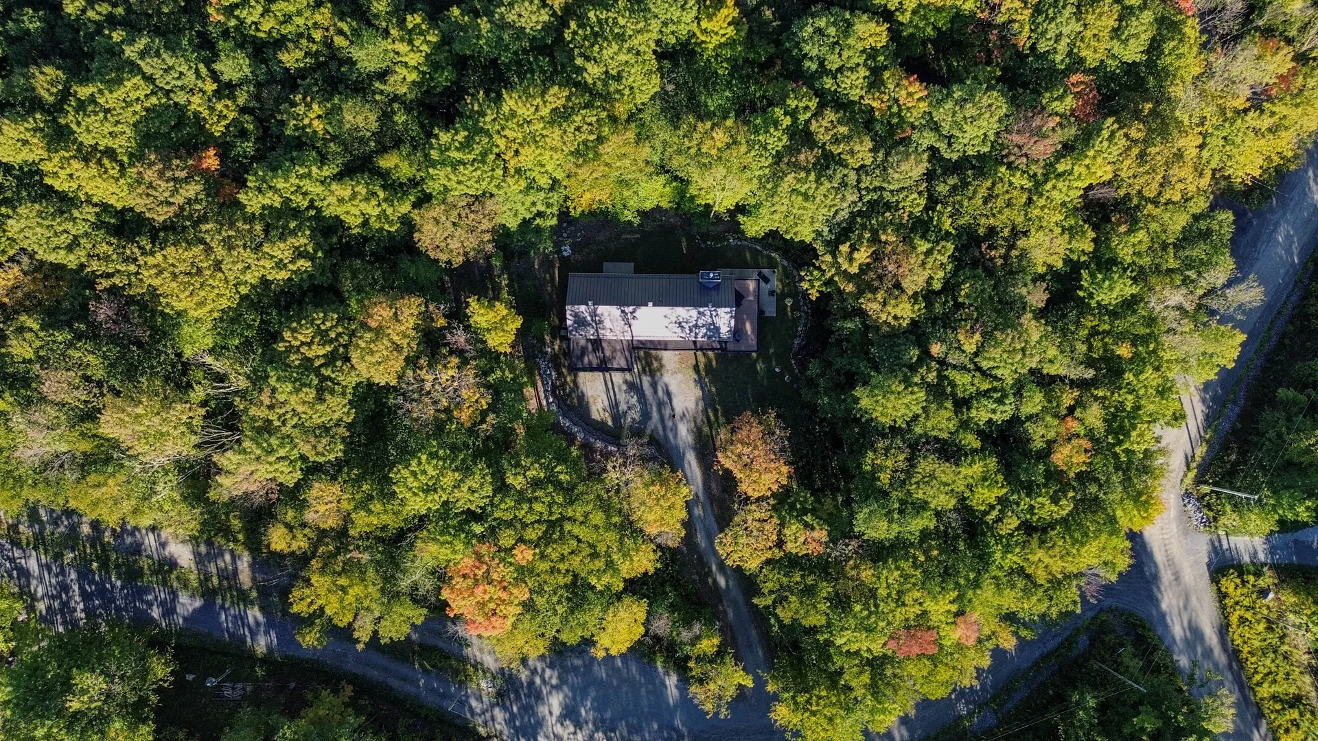 Photographie immobilière d'une cuisine et d'un espace de vie