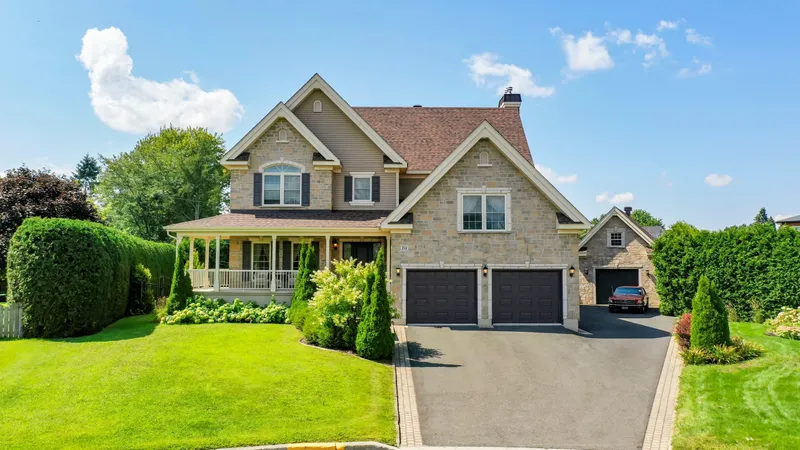 Photo immobilière d'une façade résidentielle